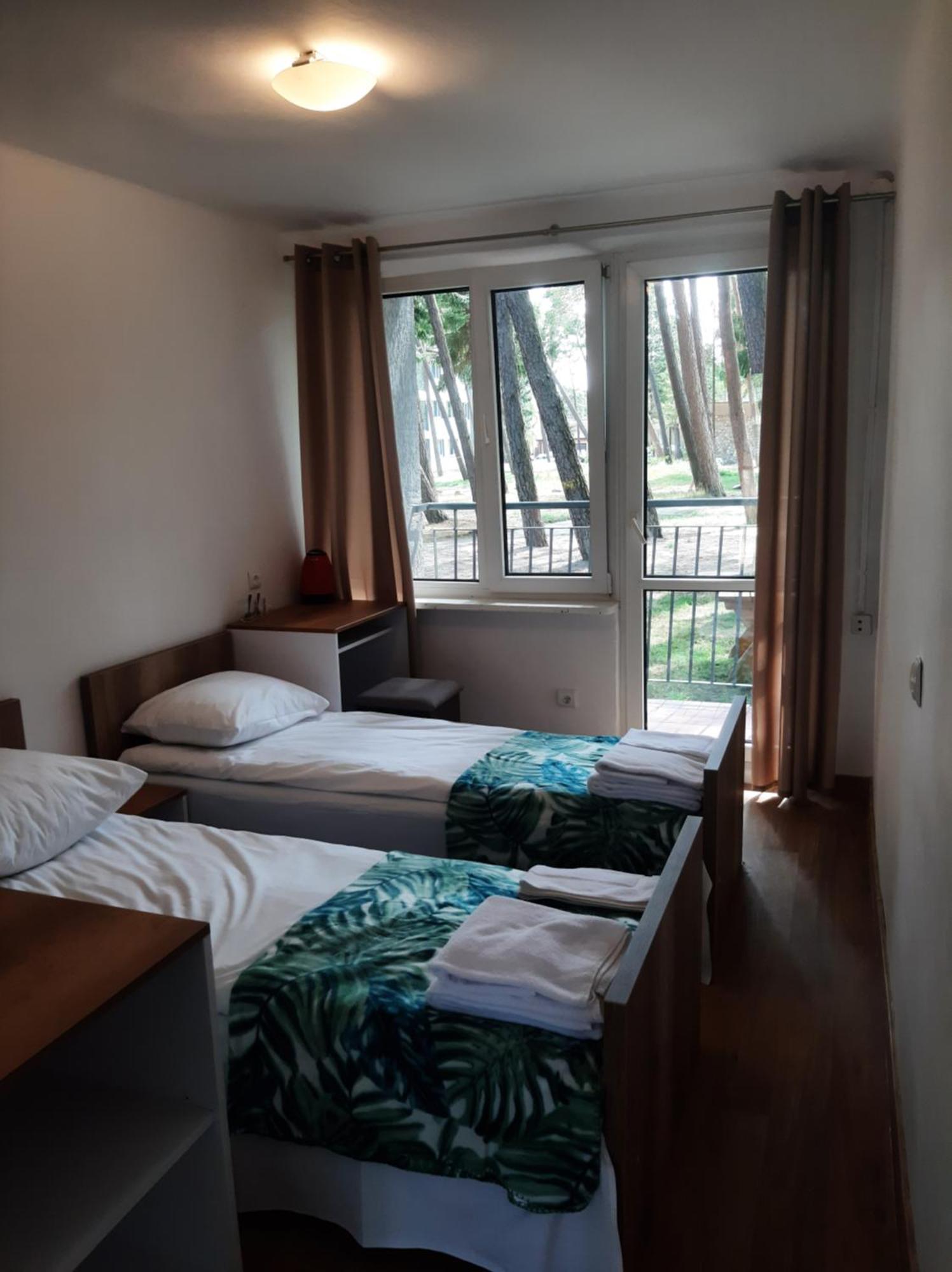 Domki Osrodek Wypoczynkowy Neptun Hotel Darlowo Bagian luar foto